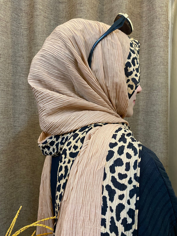 Leopard Pleated Hijab - Coffee