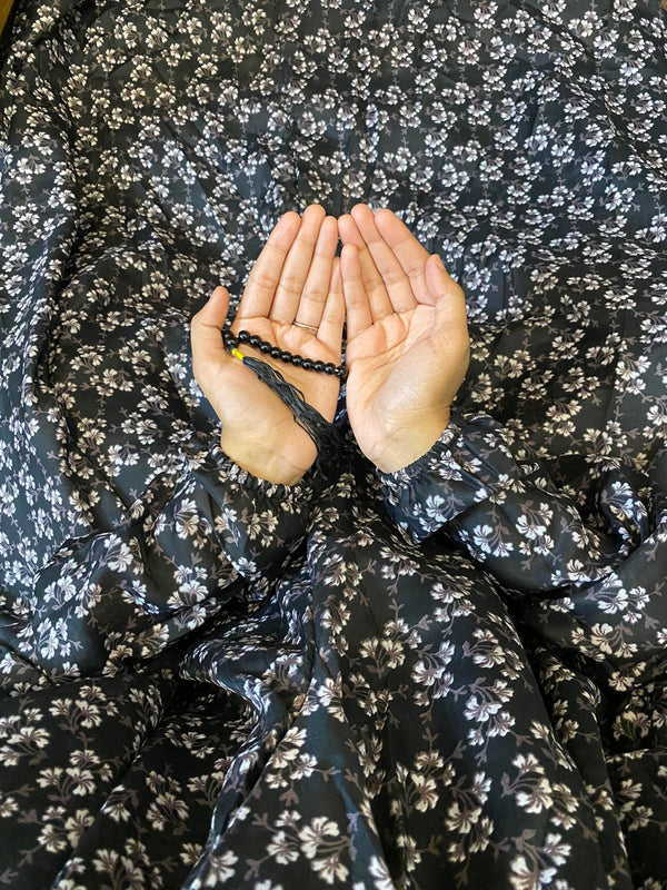 Namaz Chadar With Sleeves - Coral Black
