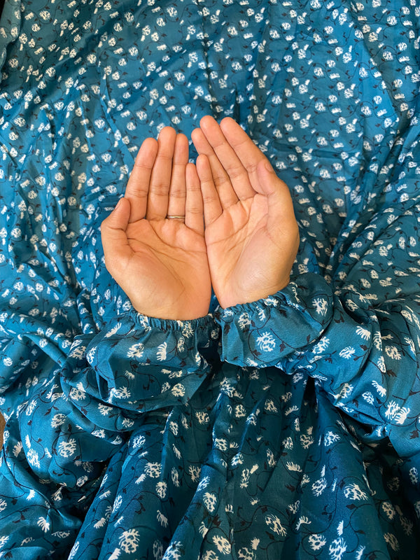 Namaz Chadar With Sleeves - Cloudy Teal