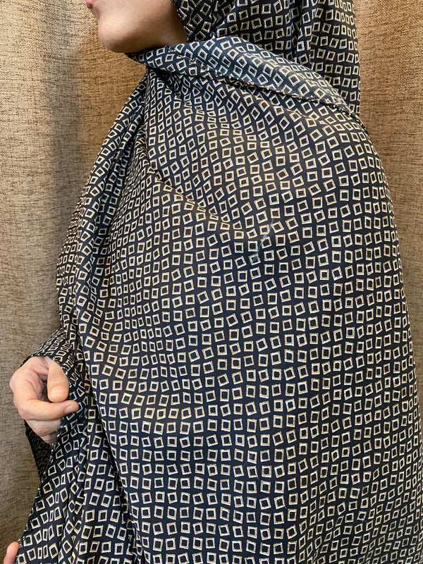 Unstitched Printed Namaz Chadar - Box Black
